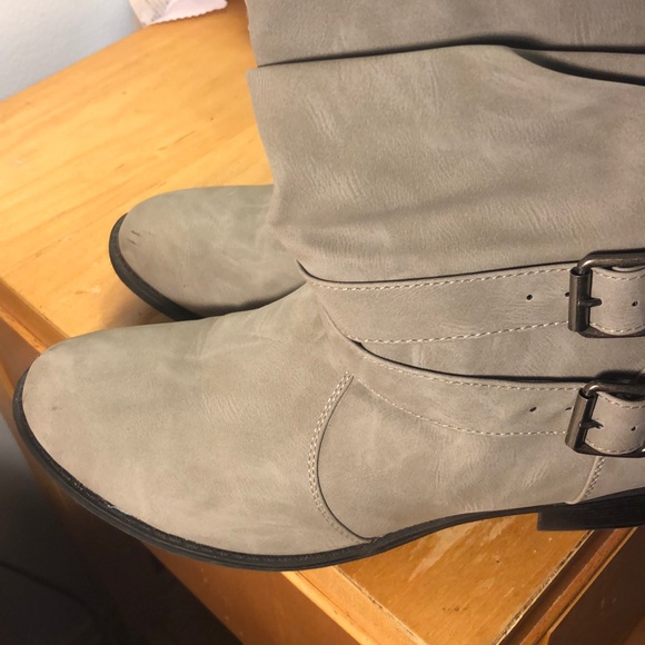 Grey Booties - Picture 3 of 5